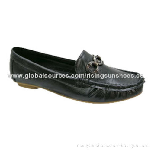 Women's trendy flat casual shoes, popular moccasin style with soft materials/sole very comfortableNew